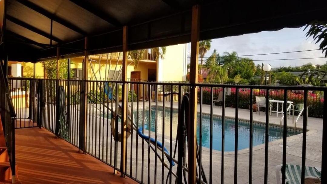 Sunny Palms Inn Lake Worth Beach Exterior foto